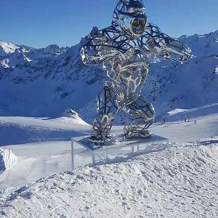 Un Hiver A - In Out