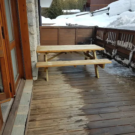 Un Hiver A - In Out Appartement
