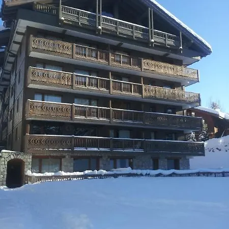 Un Hiver A - In Out *